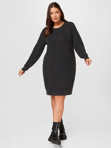 Vero Moda Curve Kootud kleit 'Doffy', värv must: eest vaates