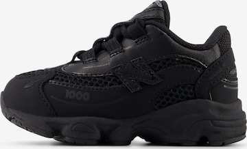 new balance '1000 BUNGEE'. in Schwarz: Vorderseite