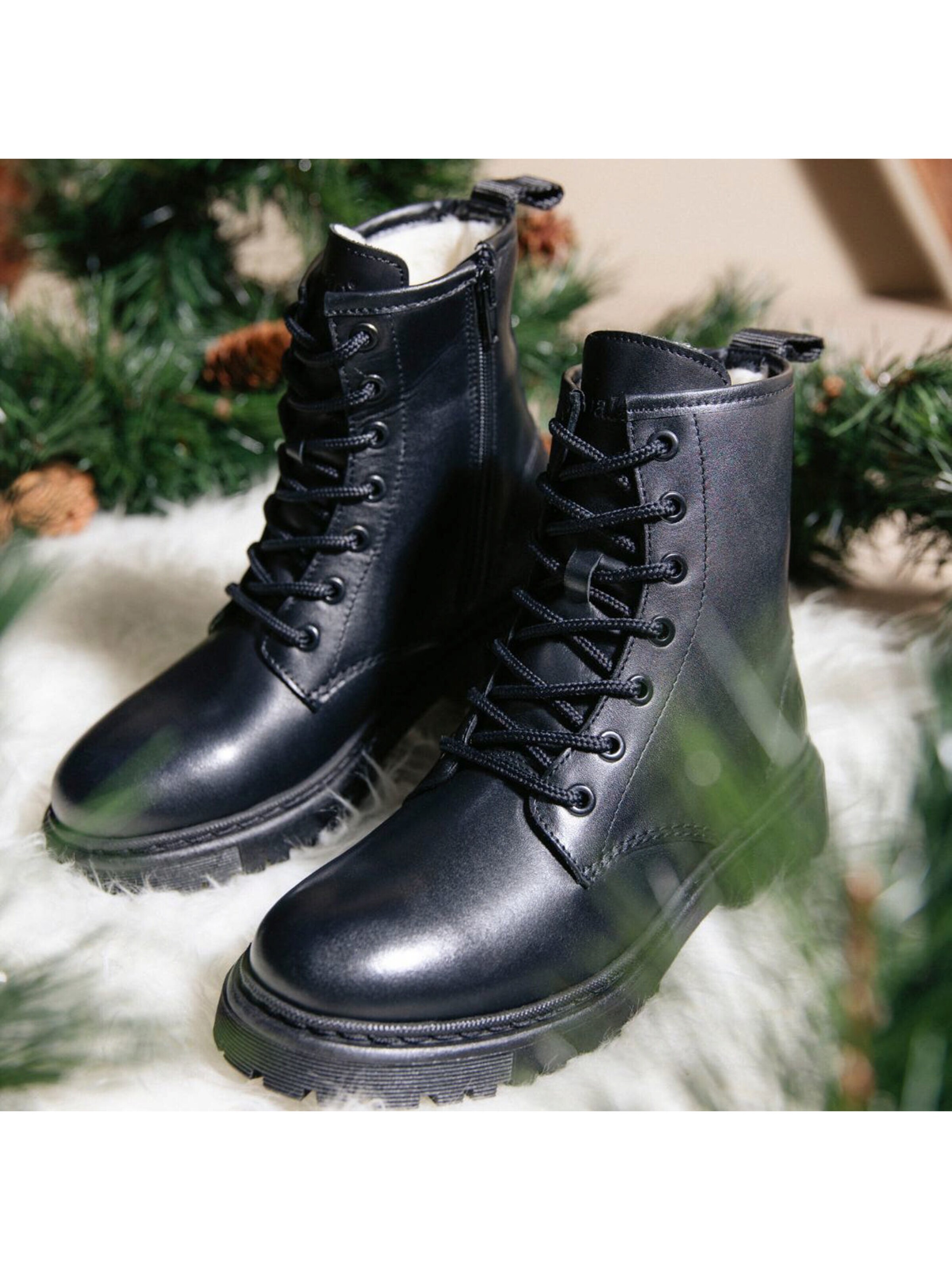 Palado Boots 'Montecristo' in Black