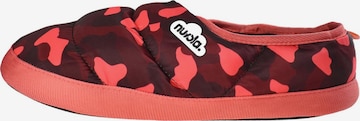 Nuvola. Slipper 'Camuffare' in Red: front