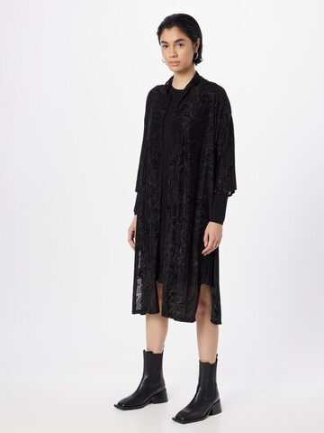 Kimono Dorothy Perkins en noir : devant