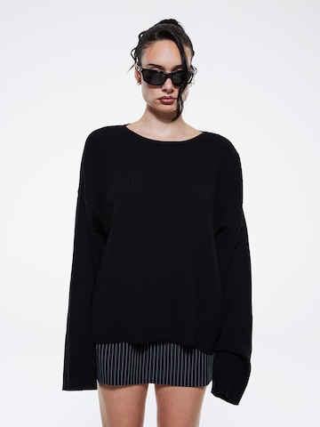 SHYX Sweater 'Chiara' in Black: front