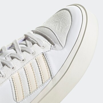 ADIDAS ORIGINALS Sneakers low 'Forum Bonega' i hvit