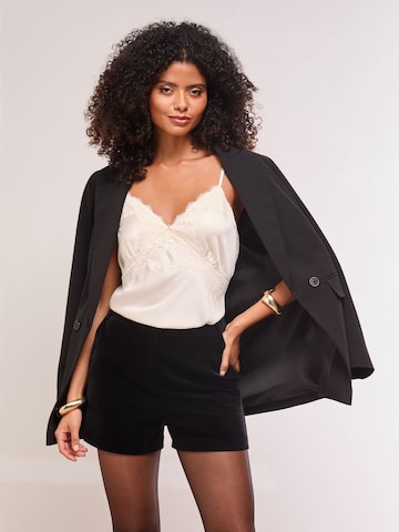 Lipsy Regular Hose in Schwarz: Vorderseite