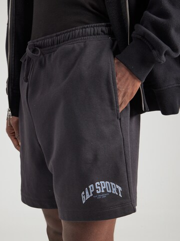 Regular Pantalon GAP en noir