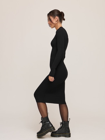 A LOT LESS Obleka 'Christina' | črna barva