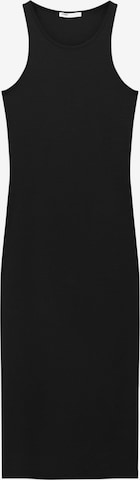 Rochie de la Pull&Bear pe negru: față