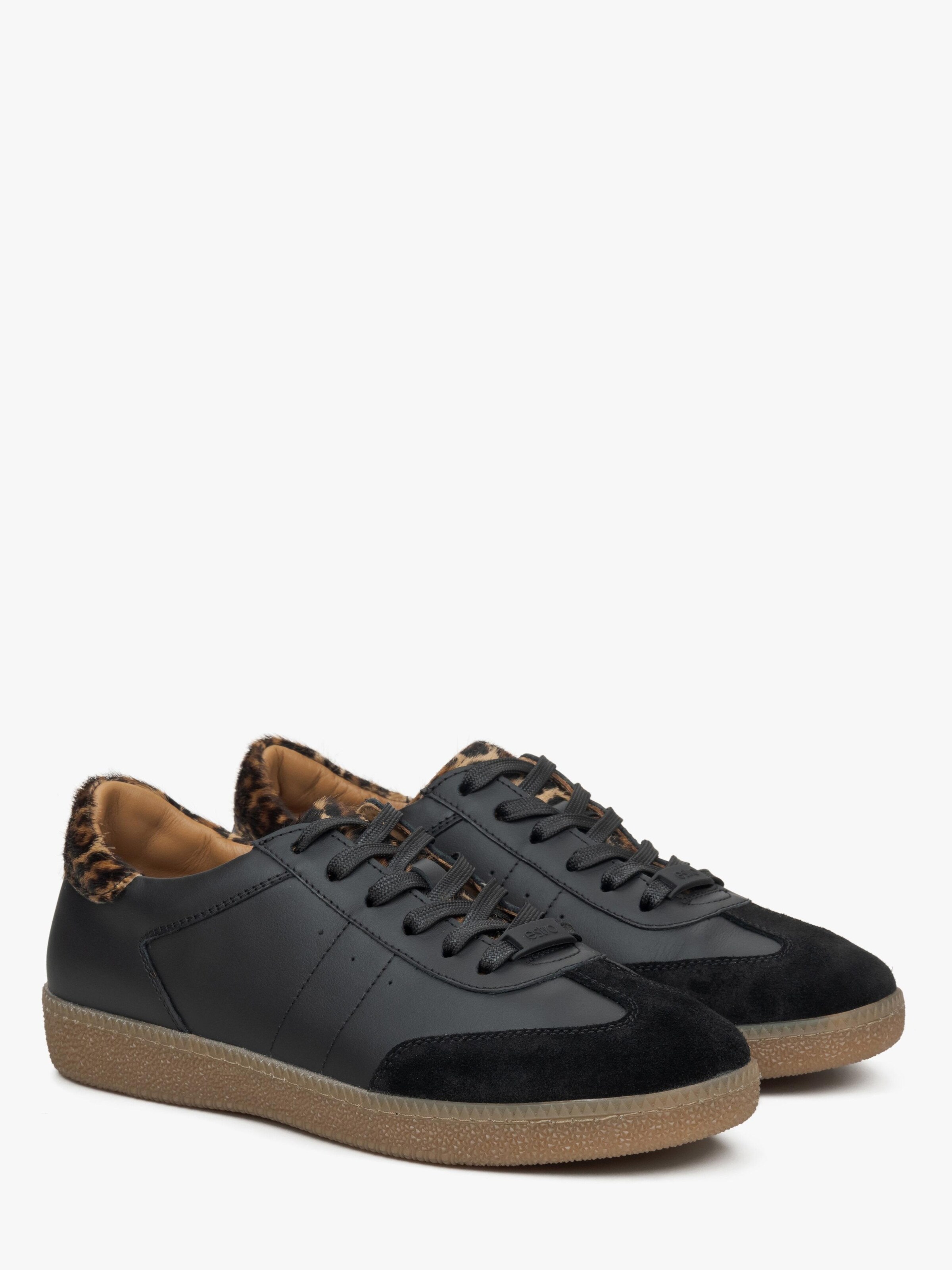 Estro Trampki slip on '09-3223' w kolorze czarny