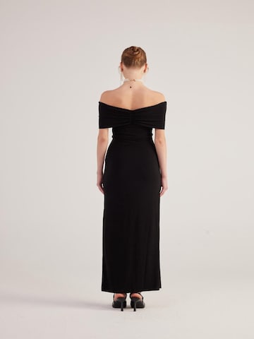 HOLLY LOLLY Evening dress in Black