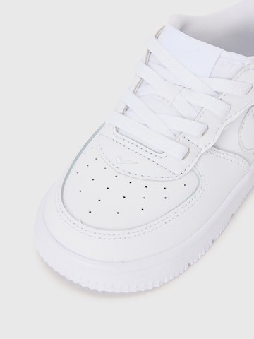 Nike Sportswear Sneakers 'FORCE 1 EASYON' in White
