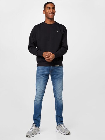 NIKE Sportsweatshirt in Zwart