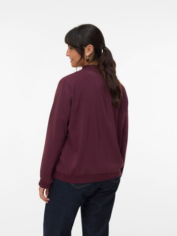 Vero Moda Curve Демисезонная куртка в Красный