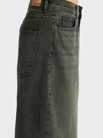 IT'S BASIC Loose fit Jeans 'IVY Skater Mid Rise Jeans' in Green