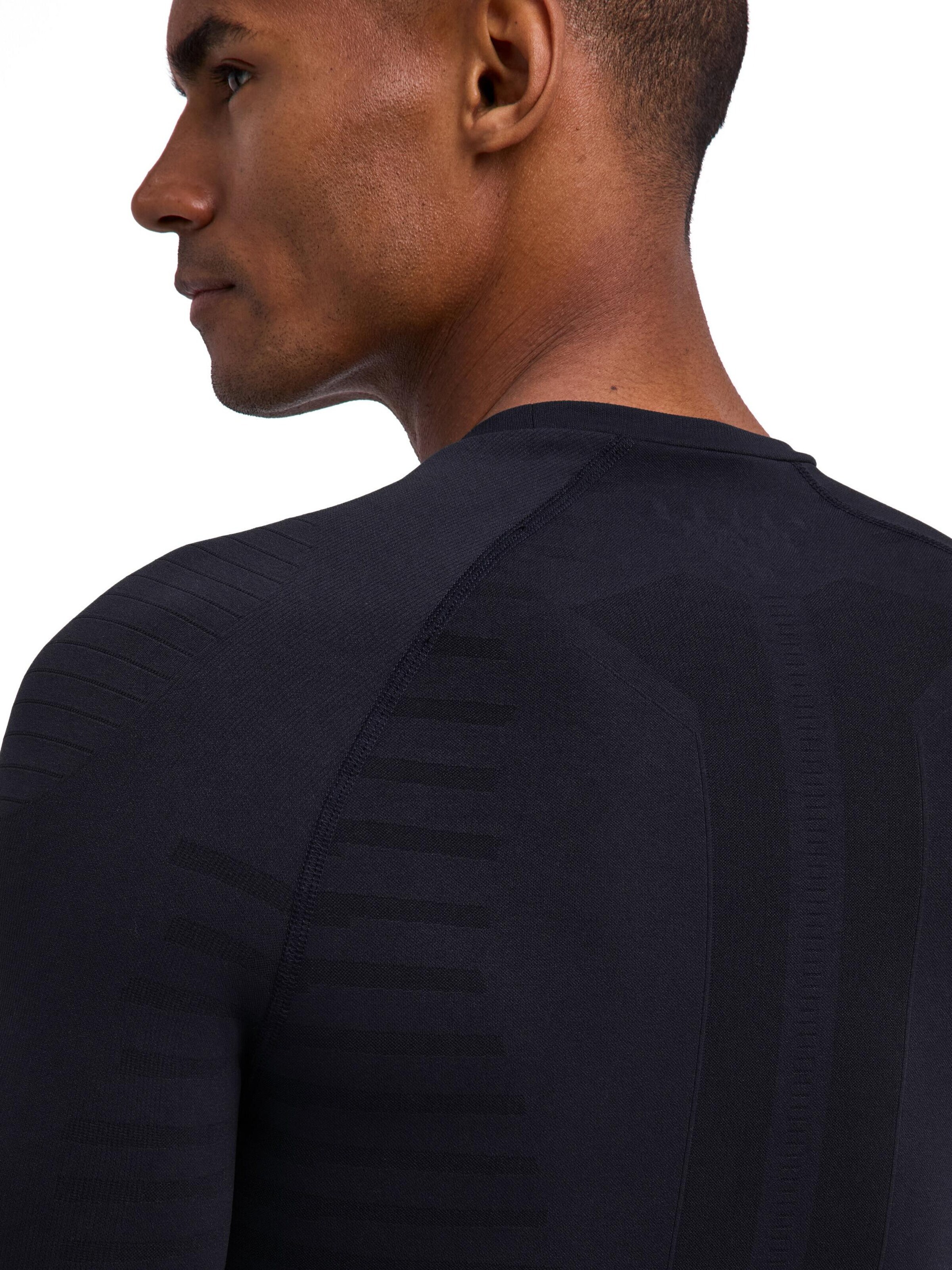 FALKE Base Layer in Black
