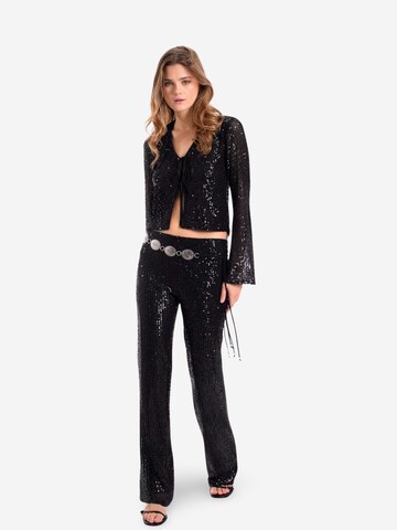 THE-ARE - Blusa em preto