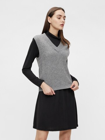 OBJECT - Pullover 'Malena' em cinzento: frente