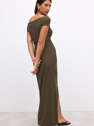 Next Kleid in Grün