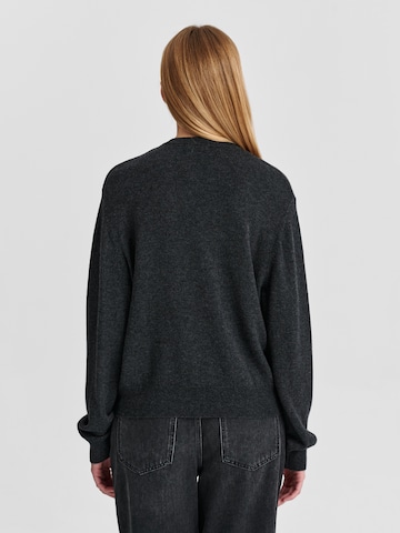 Pull-over TATUUM en gris