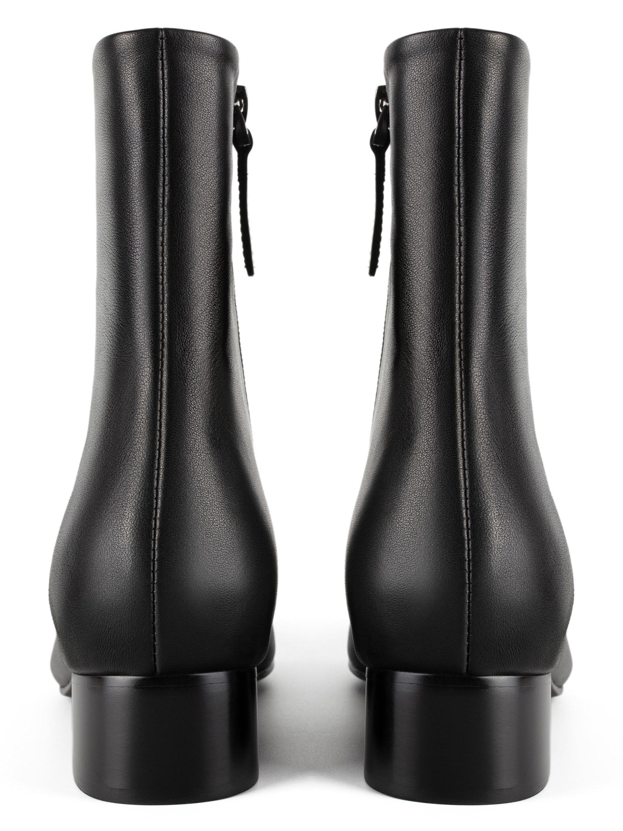 L37 HANDMADE SHOES Ankle Boots 'RAVEN GLIDE'‌ in Schwarz