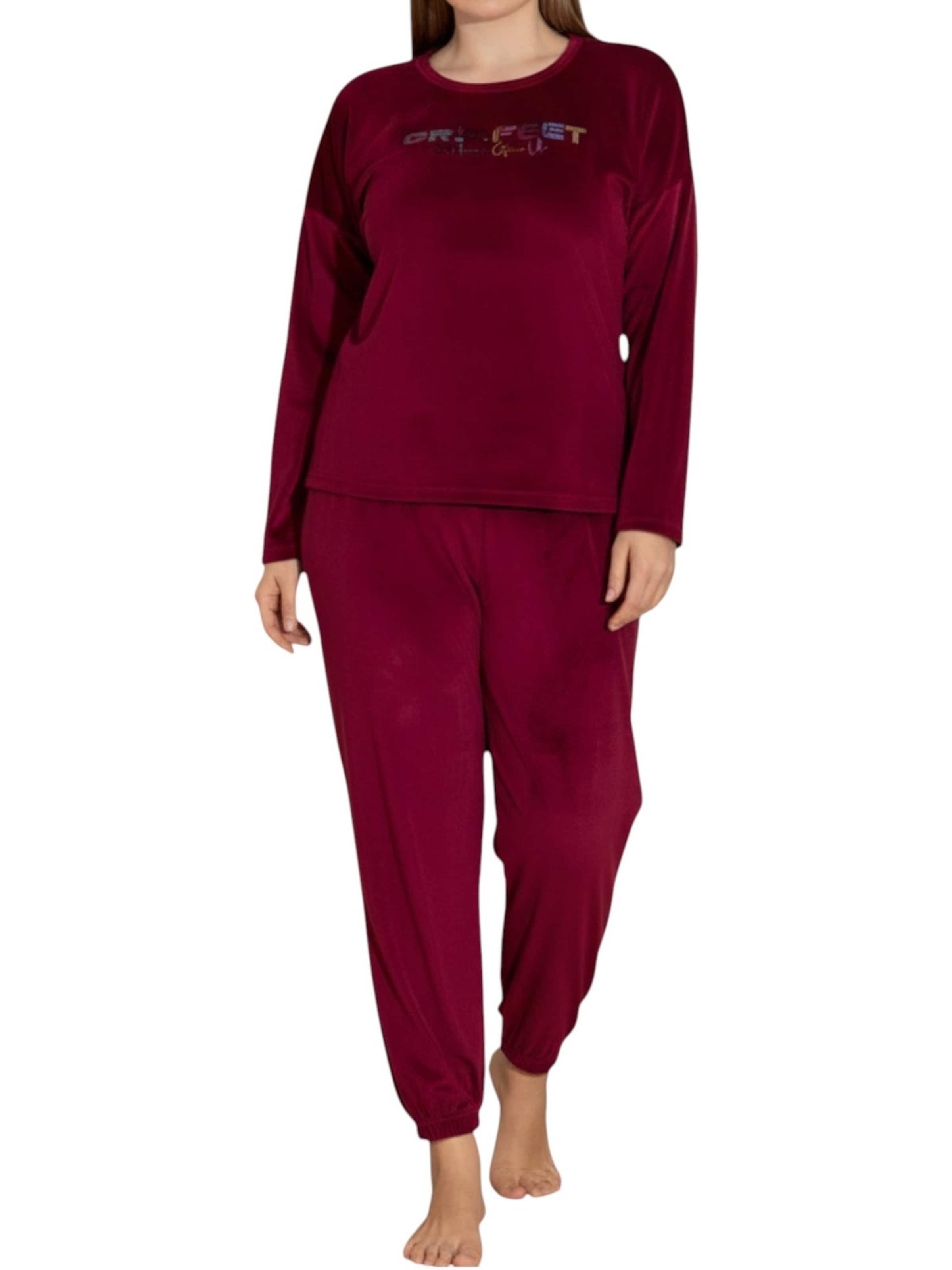 Pyjama 'VelvetDream' fashionshowcase en rouge