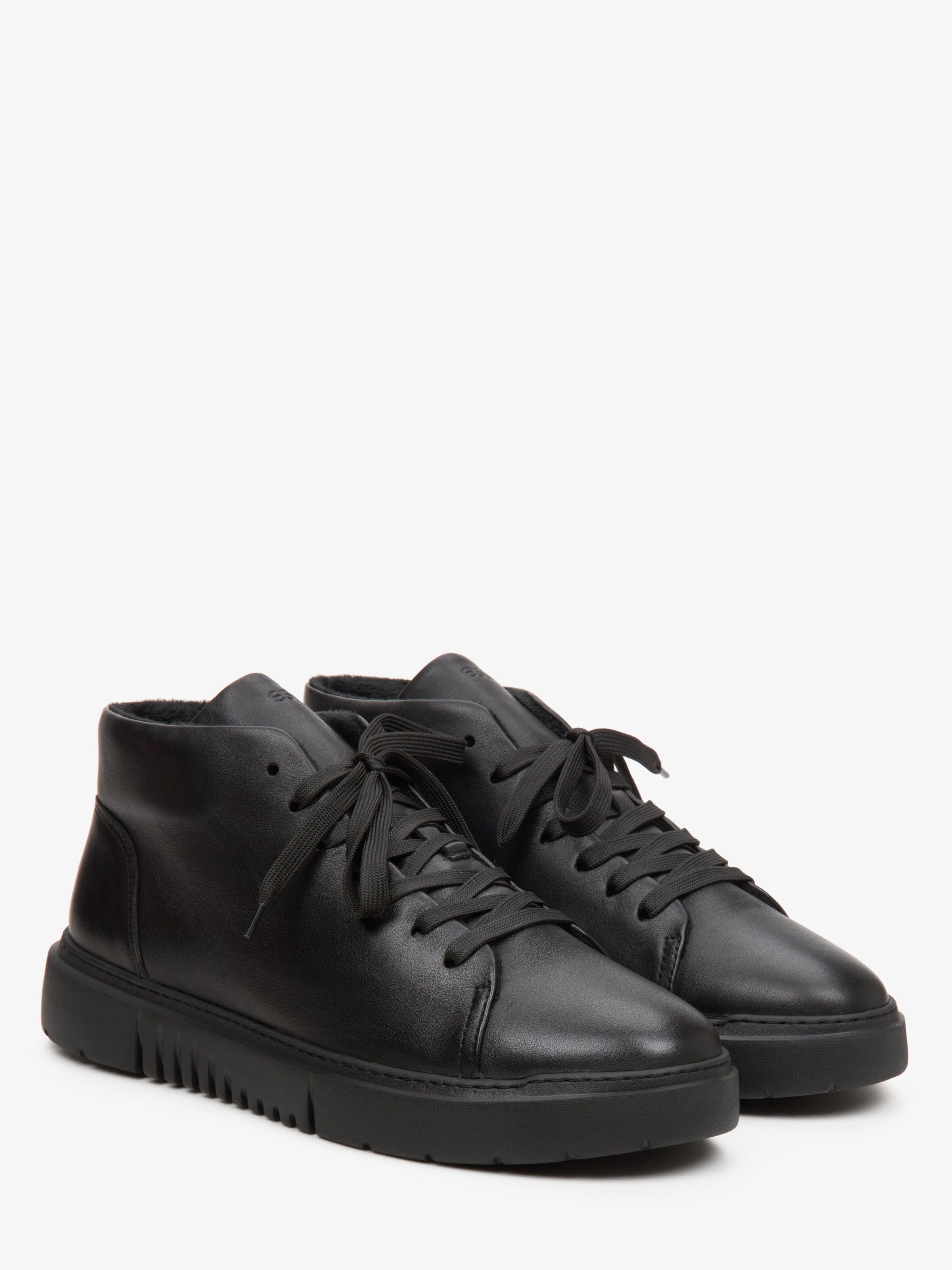 Estro Platform trainers '09-4106' in Black