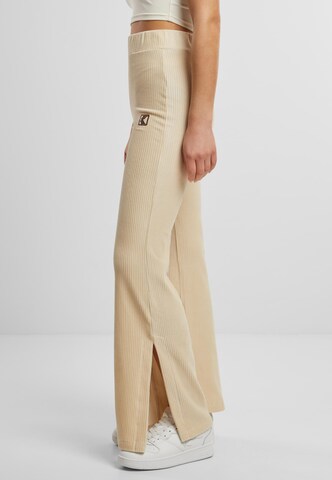 Karl Kani Regular Broek in Beige