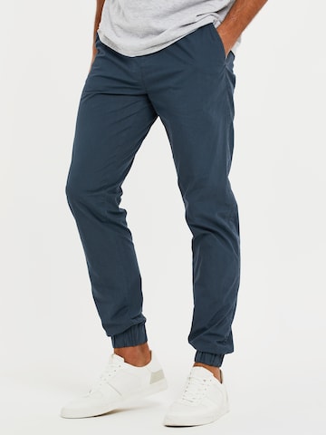 Threadbare Tapered Cargo Pants 'Presley' in Blue: front