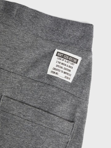 Tapered Pantaloni 'Honk' di NAME IT in grigio
