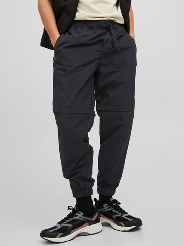 JACK & JONES Tapered Broek 'Bill' in Zwart: voorkant