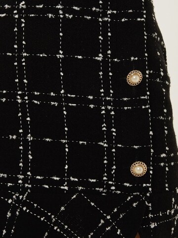 Hiccup Skirt in Black