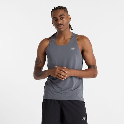 new balance T-Shirt fonctionnel 'Race Day' en gris / anthracite / gris clair, Vue avec produit