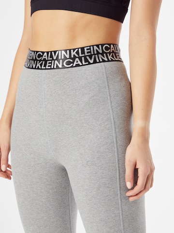 Calvin Klein Sport Skinny Sporthose in Grau