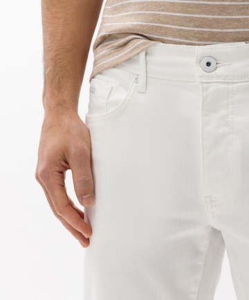 BRAX Regular Jeans 'CADIZ' in White