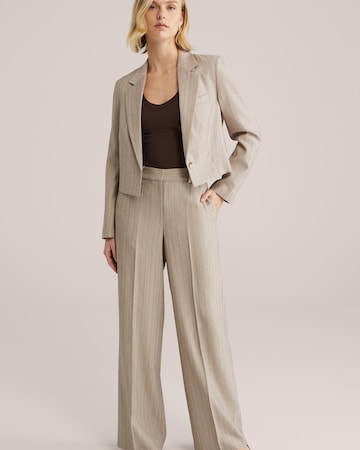 Wide leg Pantaloni con piega frontale di WE Fashion in grigio