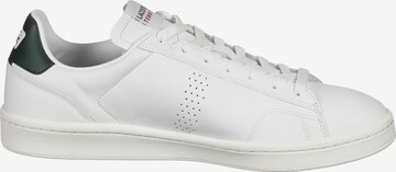 Baskets basses 'Masters' LACOSTE en blanc