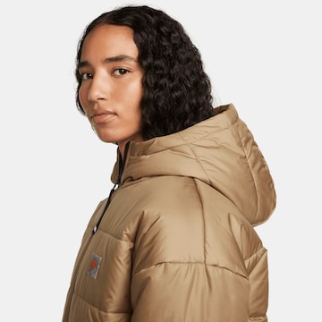 Nike Sportswear Übergangsjacke in Braun