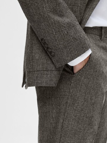 SELECTED HOMME Regular Pleat-Front Pants in Grey