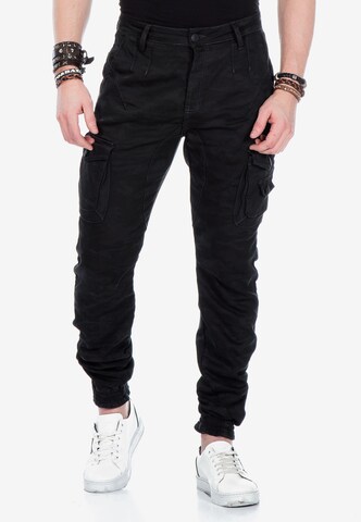 CIPO & BAXX Tapered Cargo trousers in Brown: front