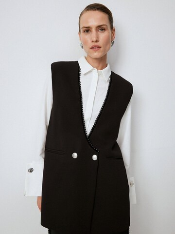 Gilet 'Pearl Detailed Crepe Vest' Touché Privé en noir