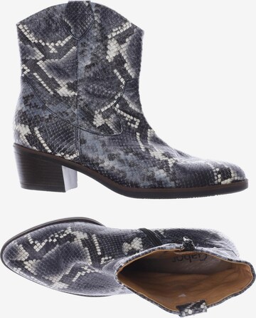 GABOR Dress Boots in 38,5 in Grey: front