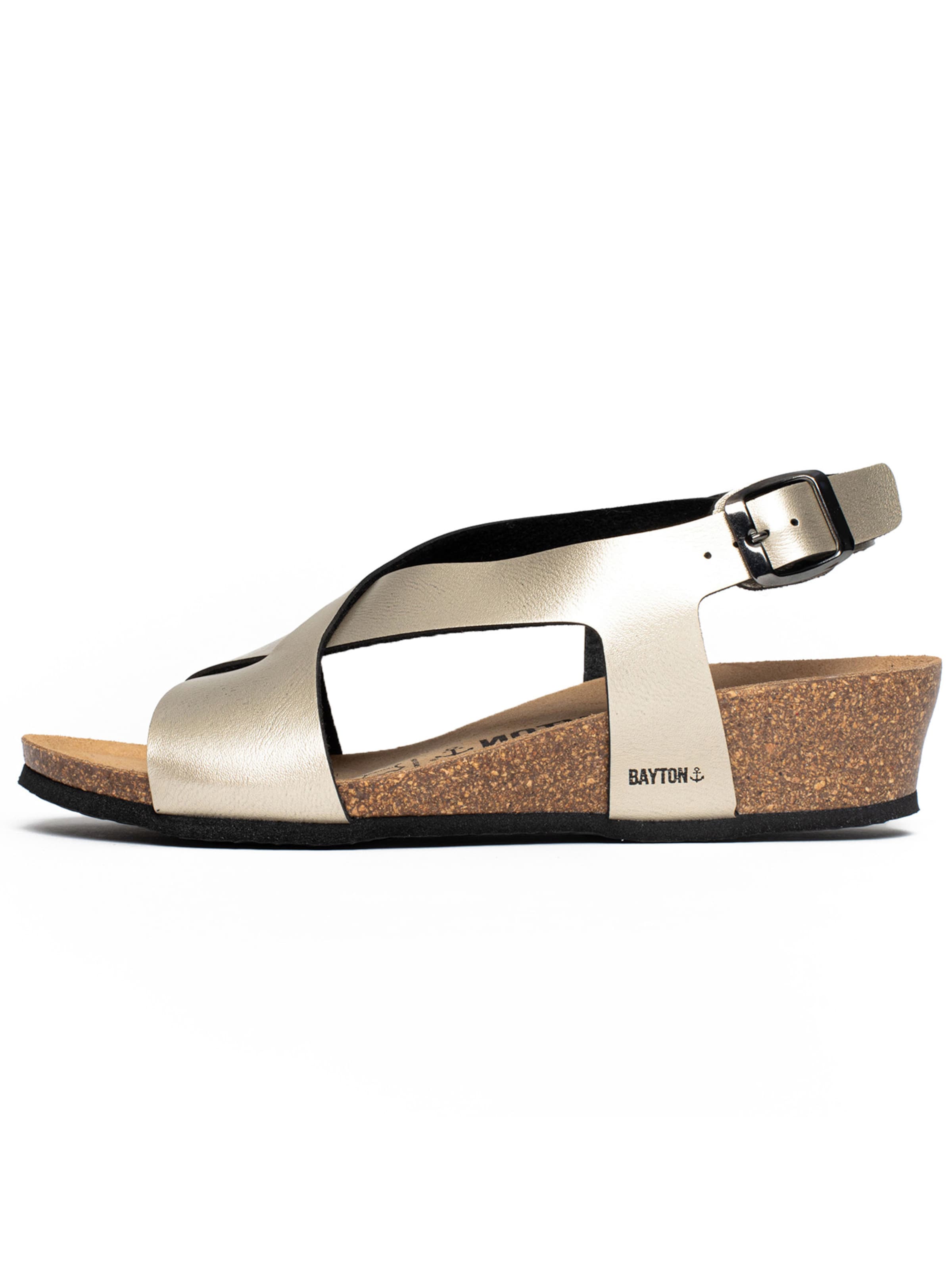 Bayton Sandal 'Salamanque' in Gold: front