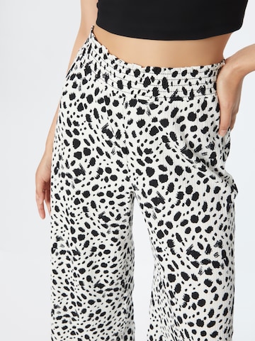 River Island Wide leg Trousers in White