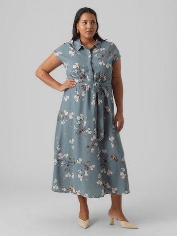 Vero Moda Curve Shirt dress in Blue: front