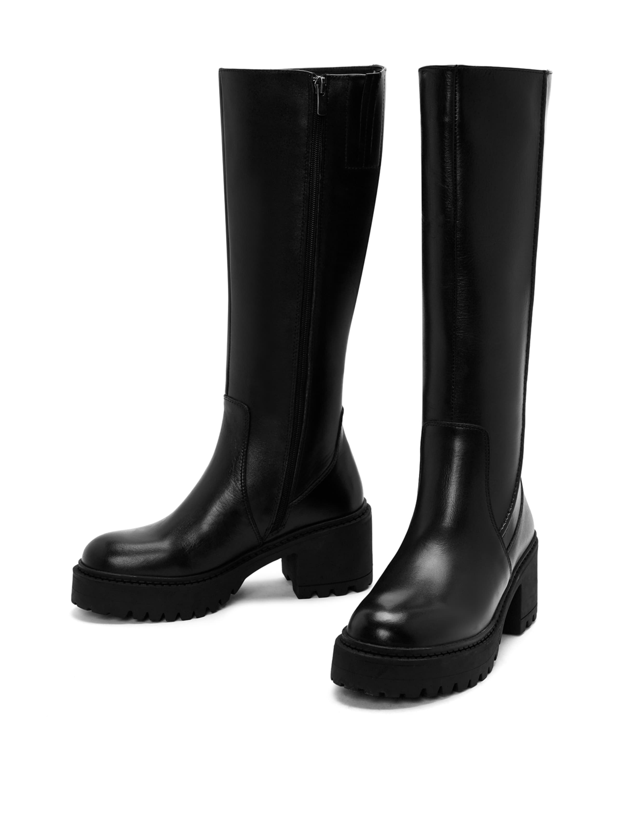 Derimod Boots in Black