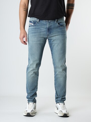 DIESEL - Slimfit Vaquero '2019 D-STRUKT' en azul: frente