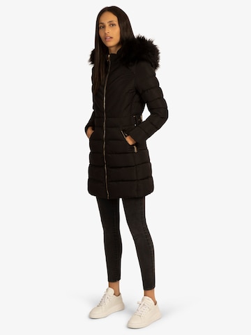 APART Winter Coat in Black: front