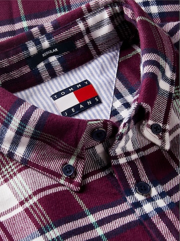 Tommy Jeans Regular fit Button Up Shirt in Purple