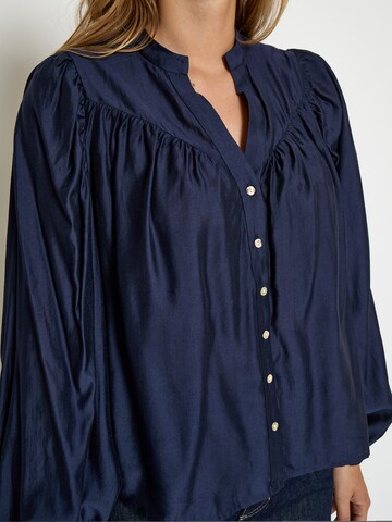 Peppercorn Shirts 'Ida' i blå