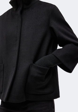s.Oliver Jacke in Schwarz