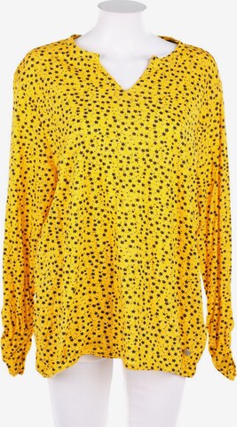 Fry Day Blouse & Tunic in 4XL in Yellow: front